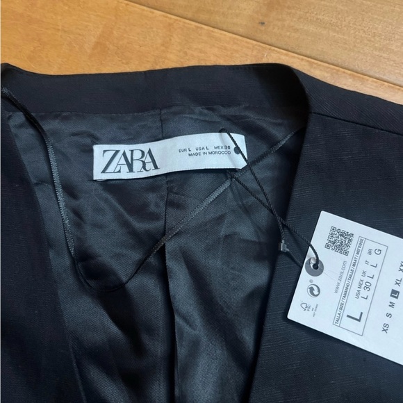 Zara 4 button vest - Picture 5 of 6